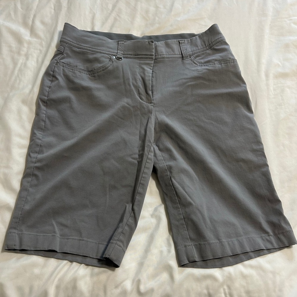 JM Collection Womens Gray Bermuda Shorts Size 10 Stretch Knee Length Casual